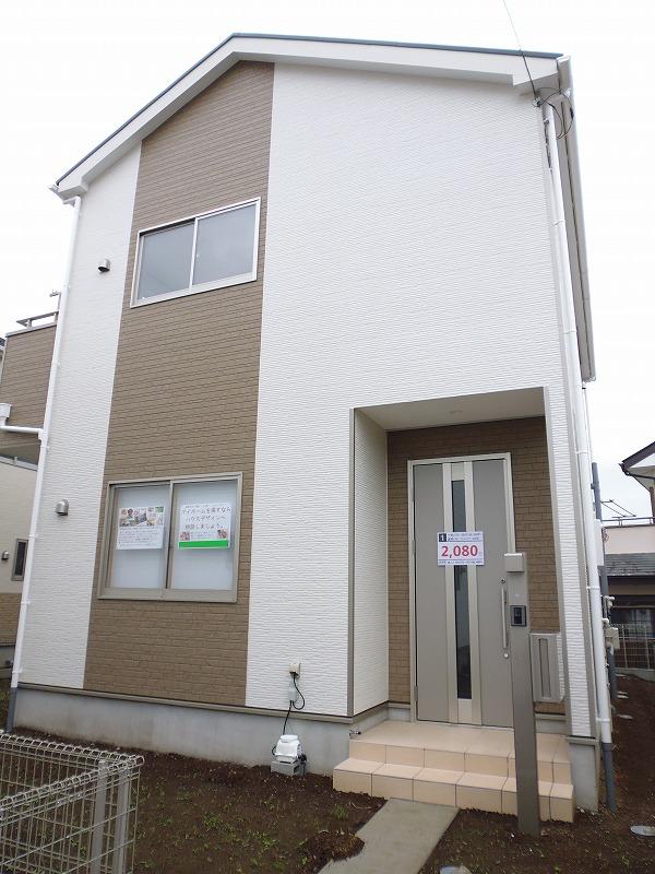 Local appearance photo. Local (10 May 2013) Shooting 1 Building