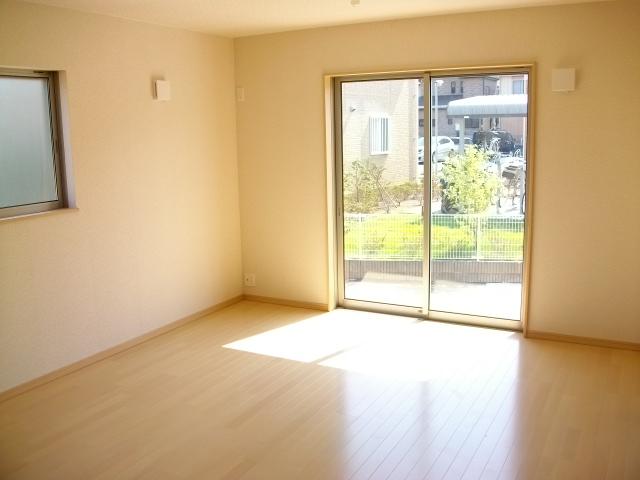 Same specifications photo (kitchen). Same specifications