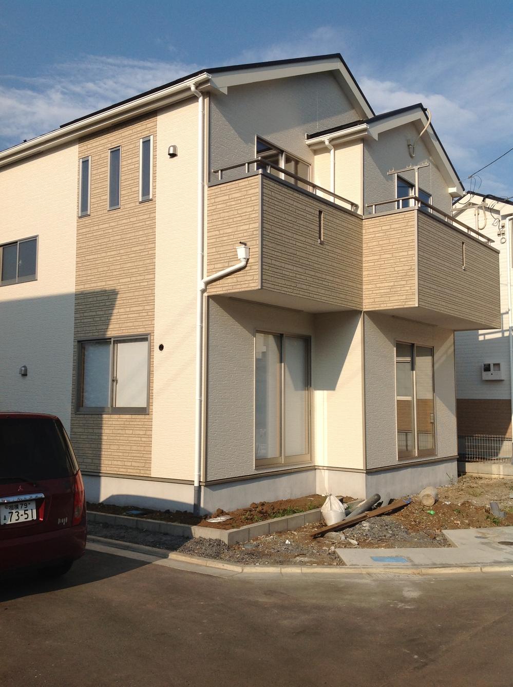 Local appearance photo. Building 2 appearance (08 May 2013) Shooting