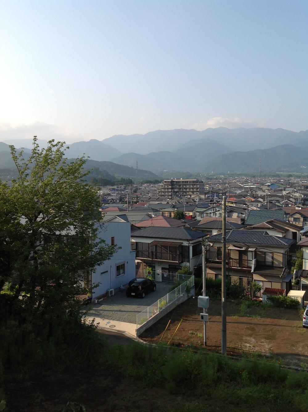 View photos from the dwelling unit. View from local (08 May 2013) Shooting