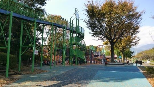 Other local. Hatano center Sports Park About 950m (about 12 minutes)