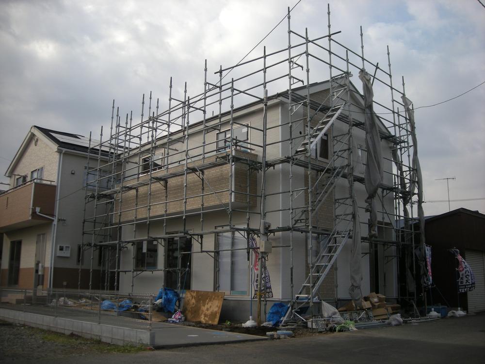 Local appearance photo. Local (10 May 2013) Shooting