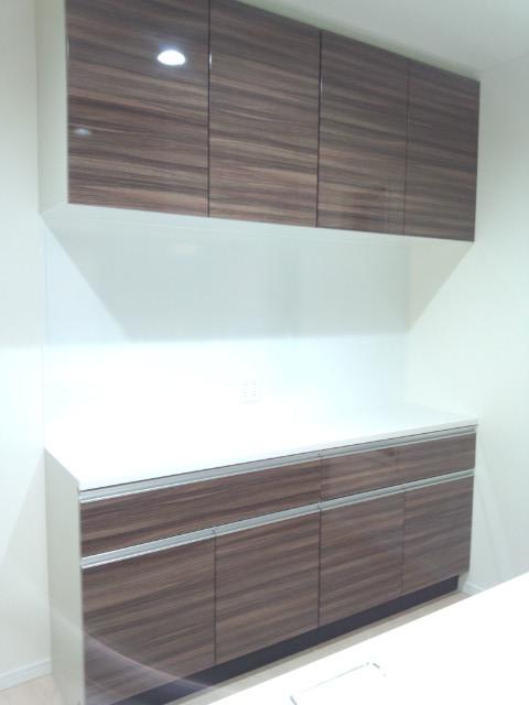 Receipt. Cupboard of width 1650mm is (range space)