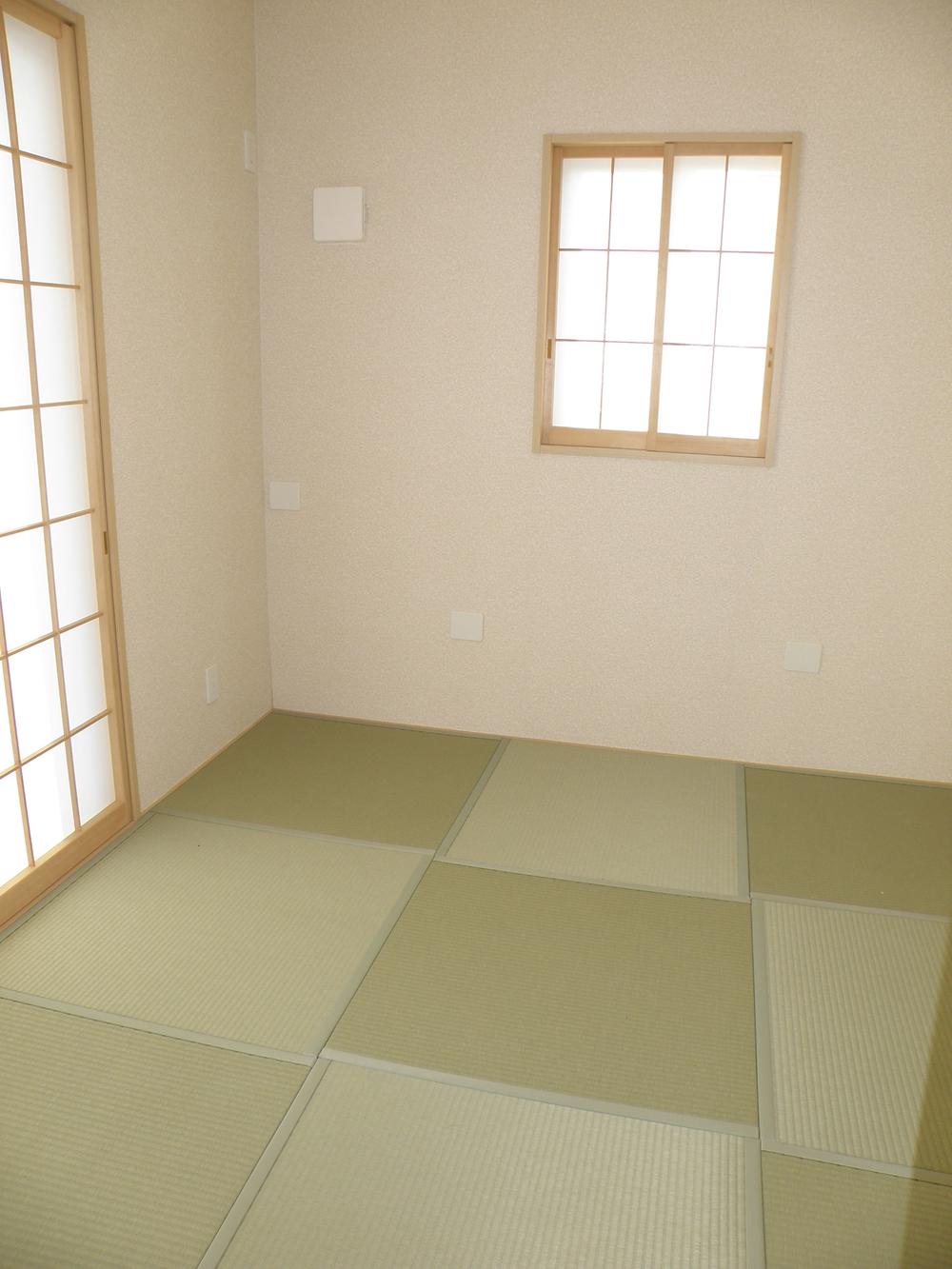 Non-living room. Local (11 May 2013) Shooting