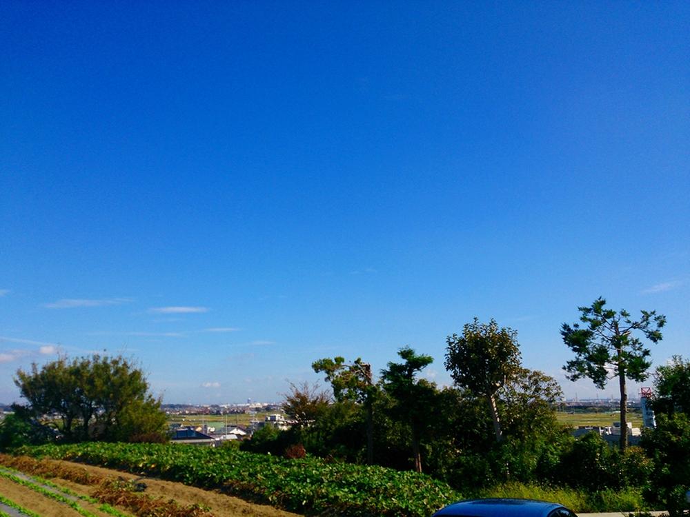 View photos from the local. View from local (10 May 2013) is located a good shooting view