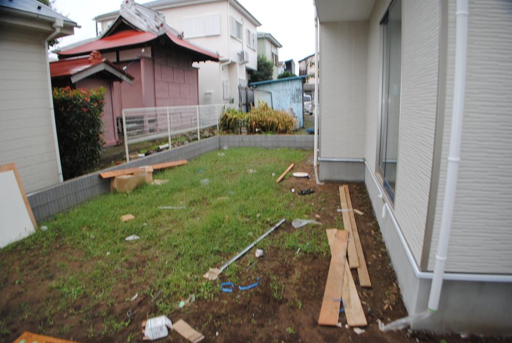 Garden. Local (10 May 2013) Shooting