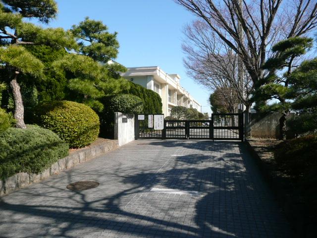 Junior high school. 1131m until Hiratsuka Municipal Koyo junior high school