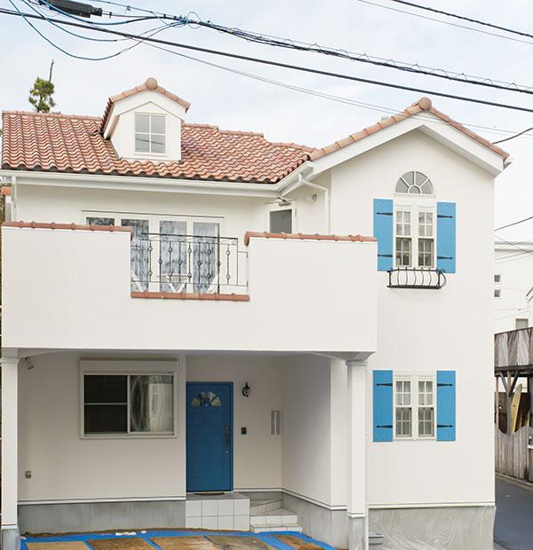 Building plan example (exterior photos). The appearance of the Spanish-style