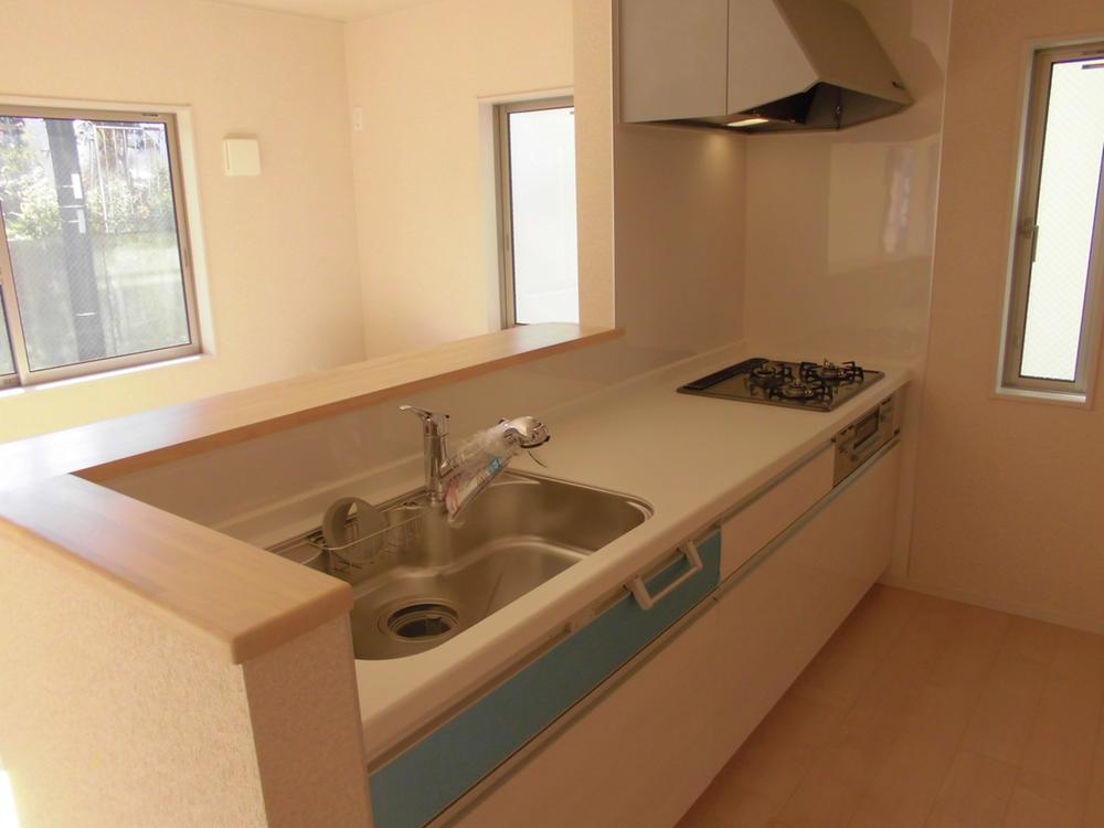 Same specifications photo (kitchen). Example of construction