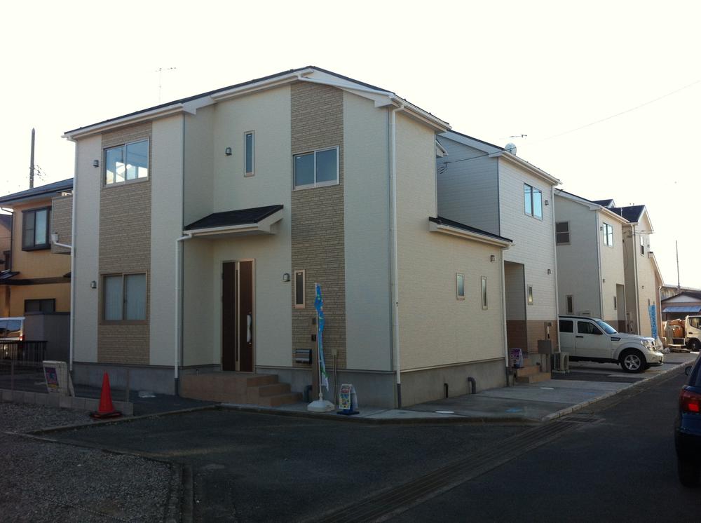 Local appearance photo. Local (12 May 2013) Shooting 4 Building