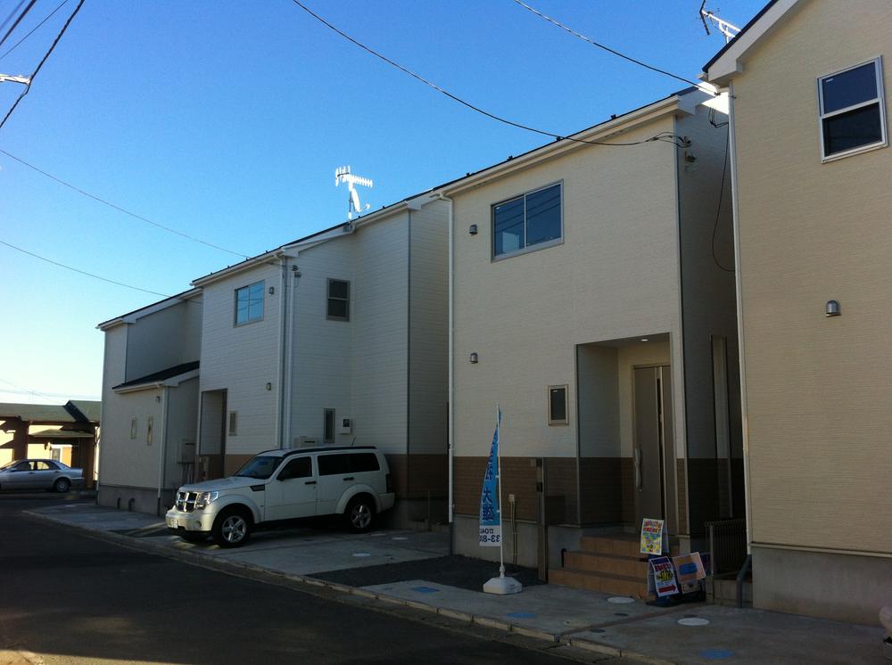 Local appearance photo. Local (12 May 2013) Shooting Building 2