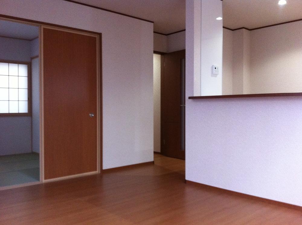 Living. Local (12 May 2013) Shooting Building 2