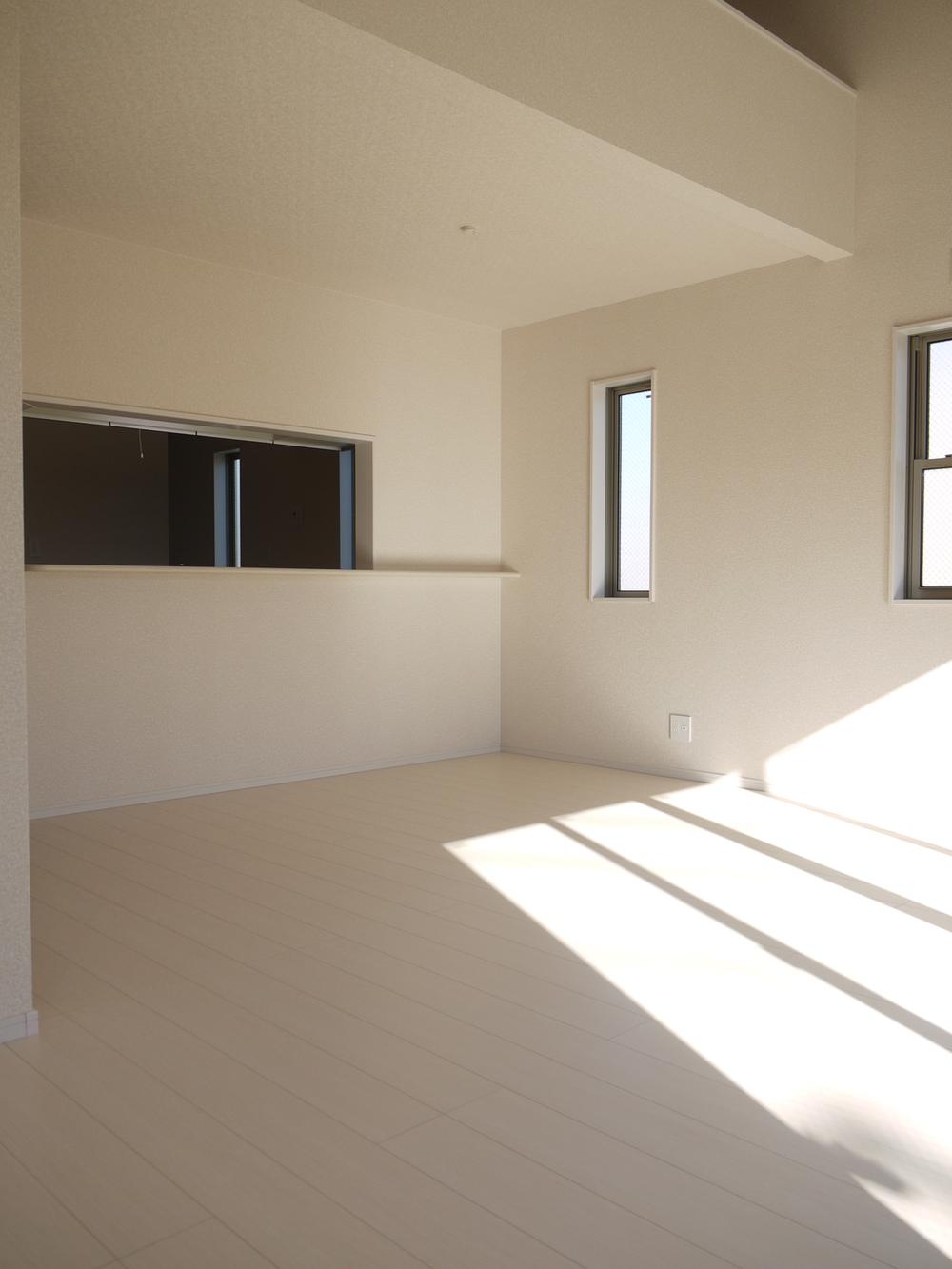 Living. Local (12 May 2013) Shooting