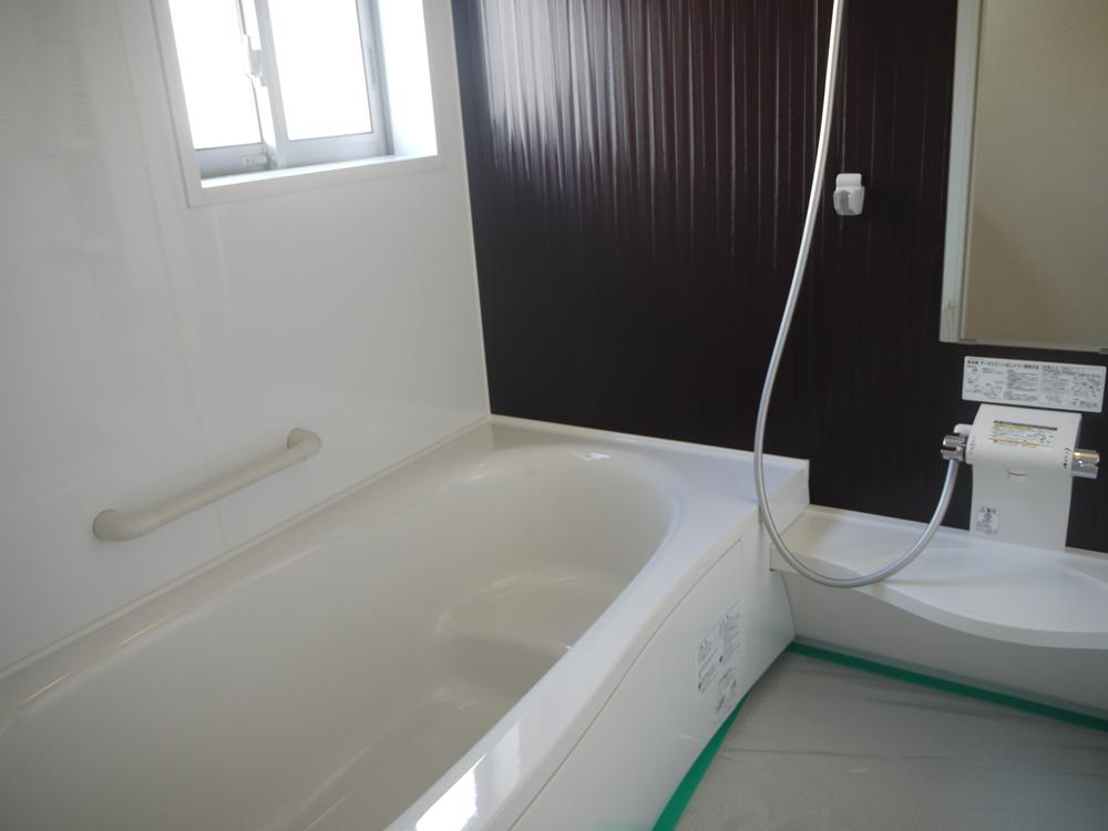 Bathroom. Indoor (12 May 2013) Shooting