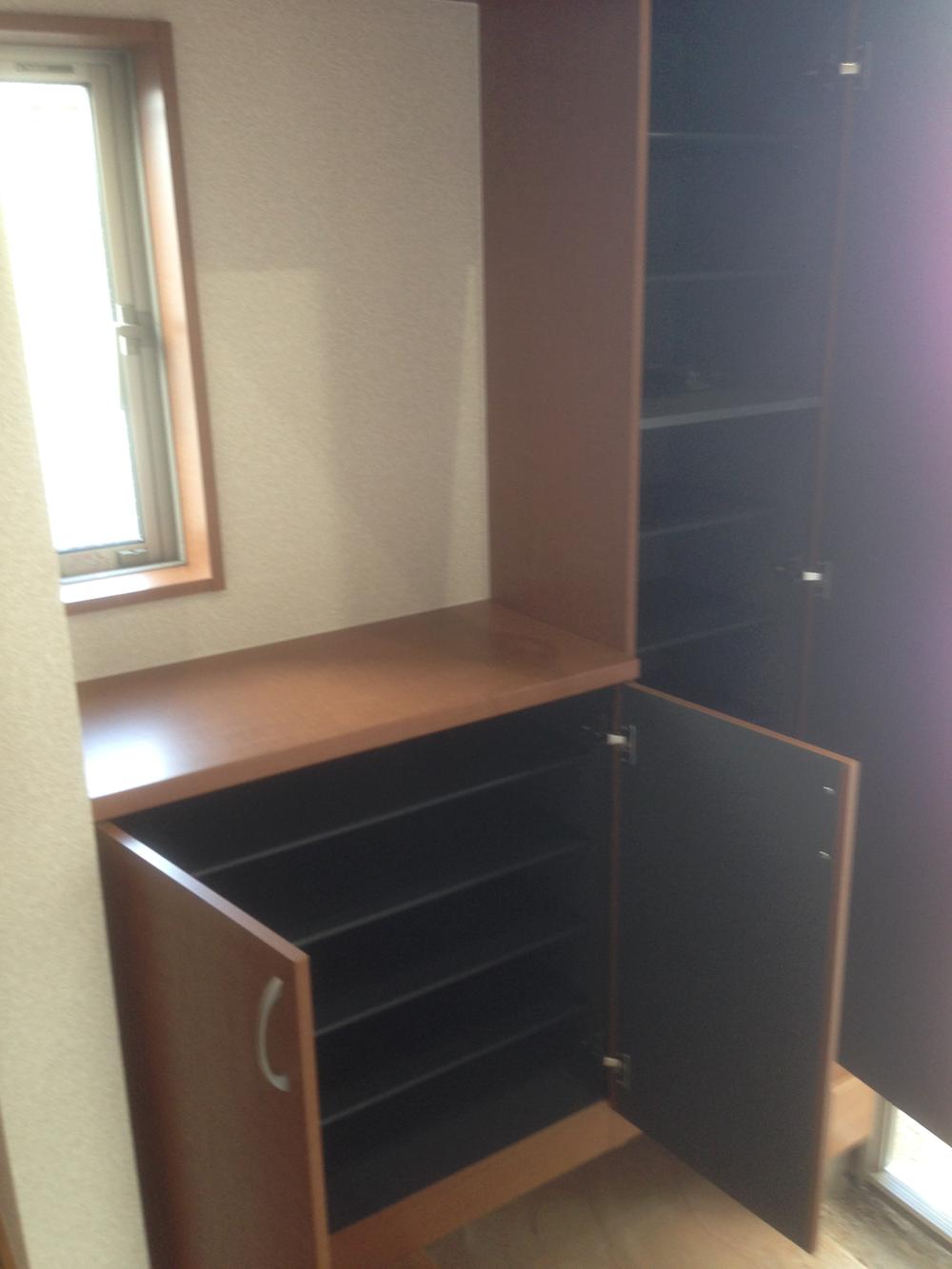 Entrance. Indoor (10 May 2013) Shooting