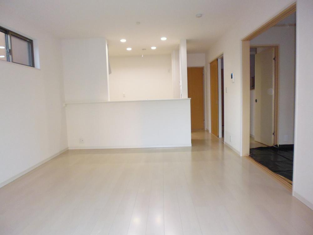 Living. Indoor (12 May 2013) Shooting