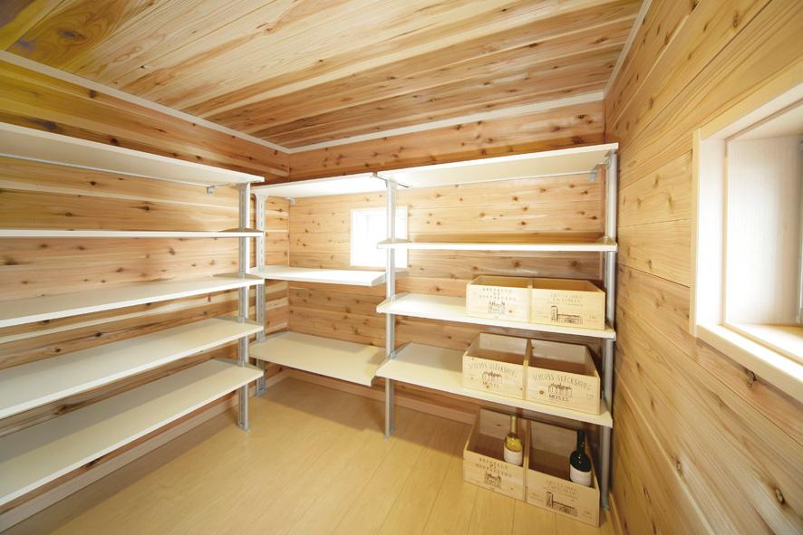 Building plan example (introspection photo). Semi-underground storage space