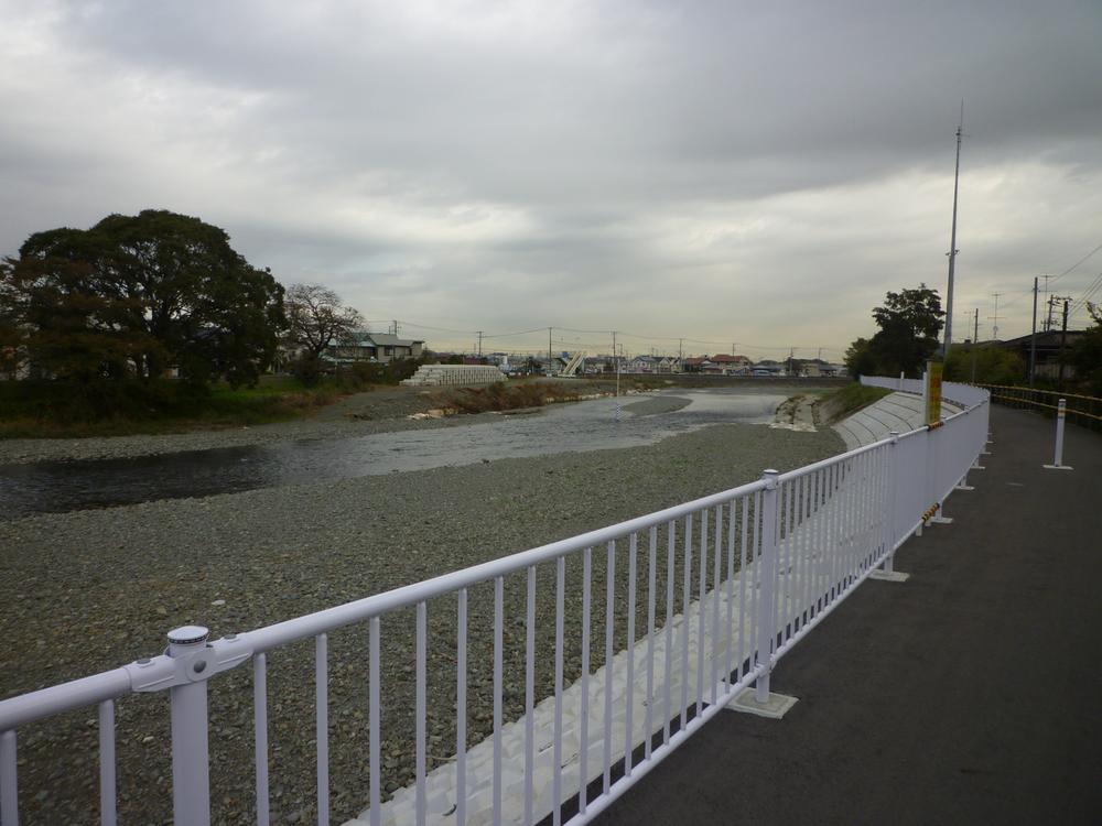 Other local. Local appearance (November 2013) Shooting