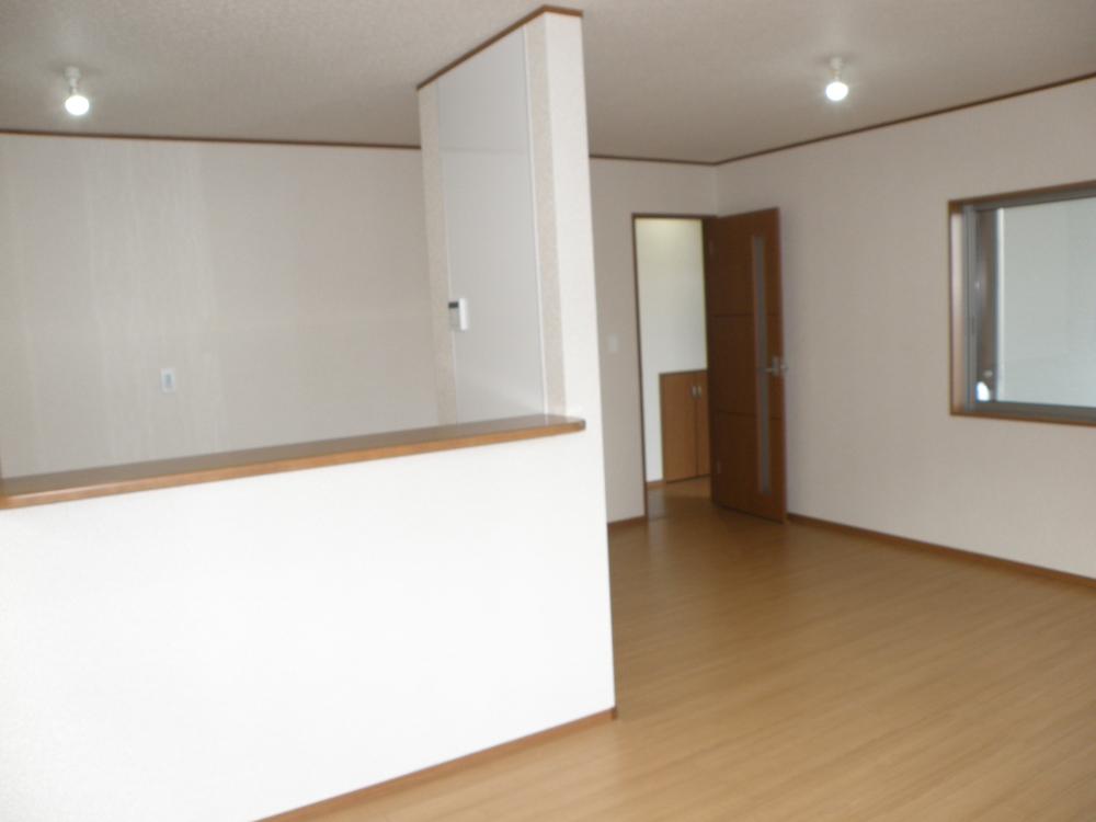 Living. Local (11 May 2013) Shooting