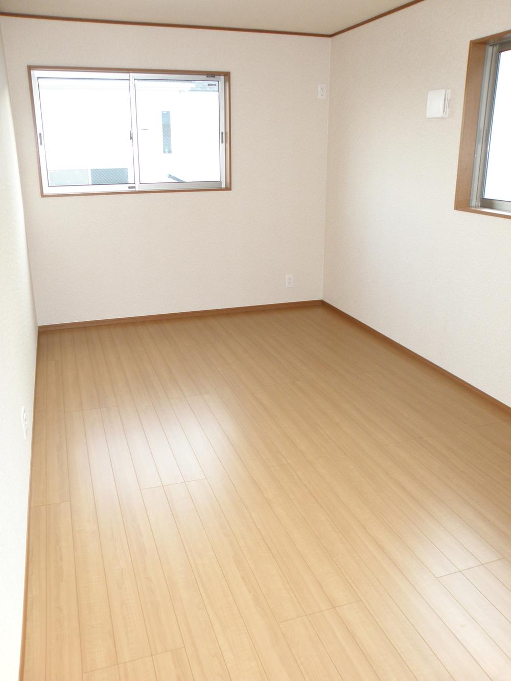 Non-living room. Local (11 May 2013) Shooting