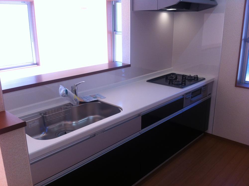 Kitchen. Local (12 May 2013) Shooting 1 Building