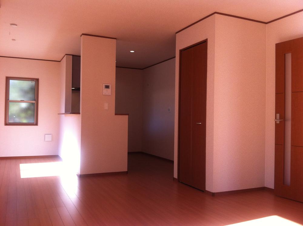 Living. Local (12 May 2013) Shooting 1 Building