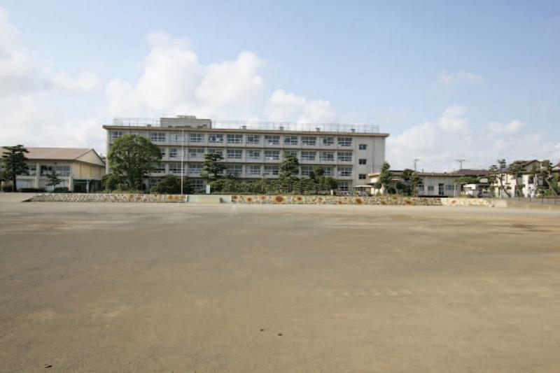 Other. Hiratsuka Municipal Fujimi Elementary School A 4-minute walk