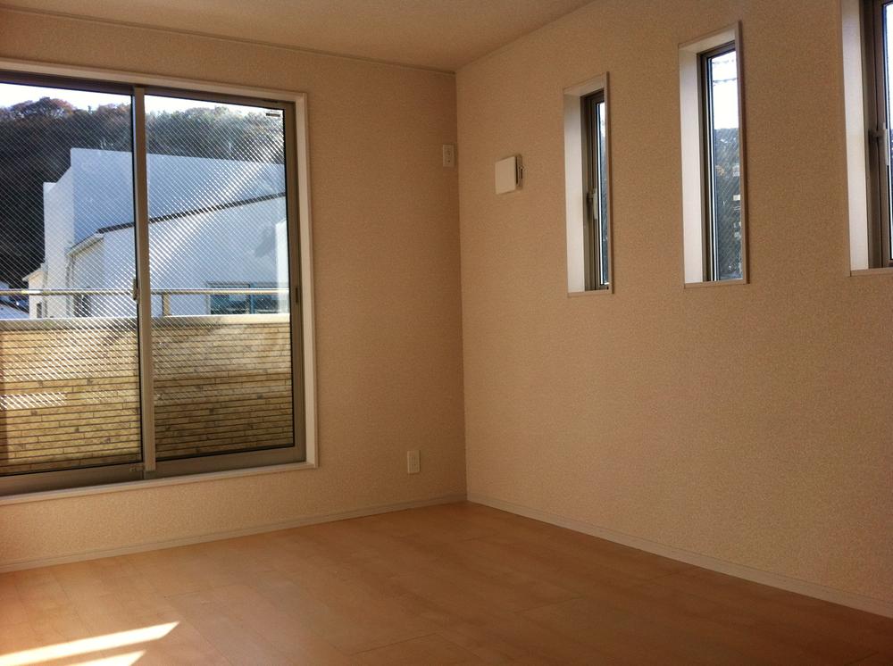 Non-living room. Local (12 May 2013) Shooting