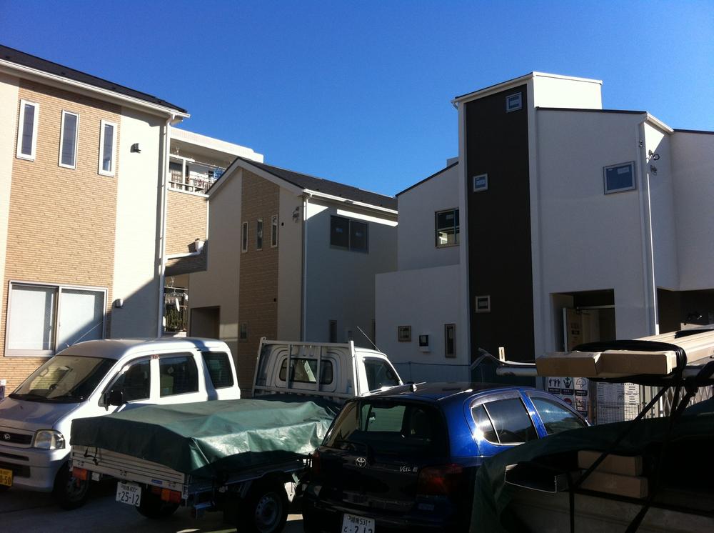 Local appearance photo. Local (12 May 2013) Shooting