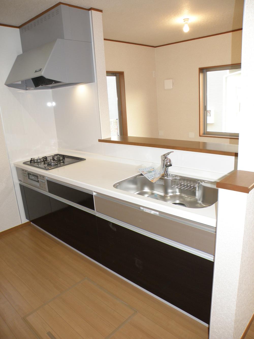 Kitchen. Local (11 May 2013) Shooting 1 Building