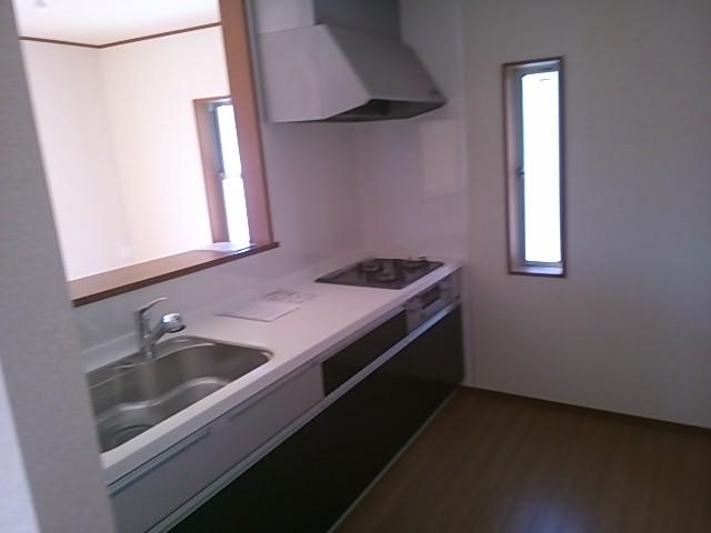 Kitchen. Indoor (10 May 2013) Shooting