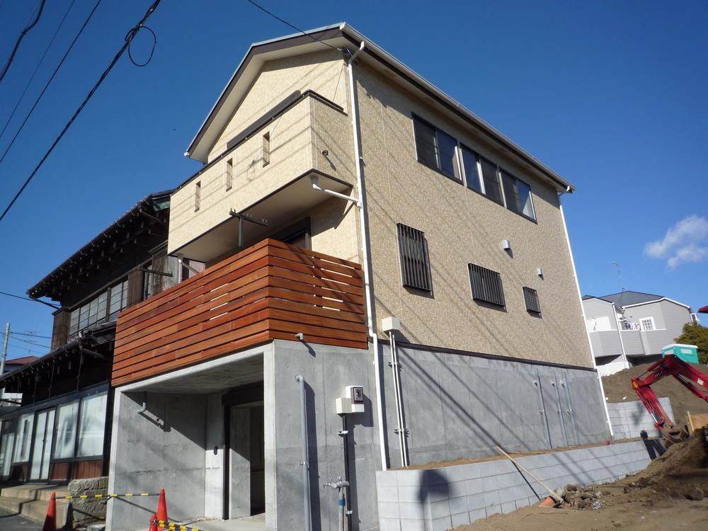 Building plan example (exterior photos). Free design house Example of construction