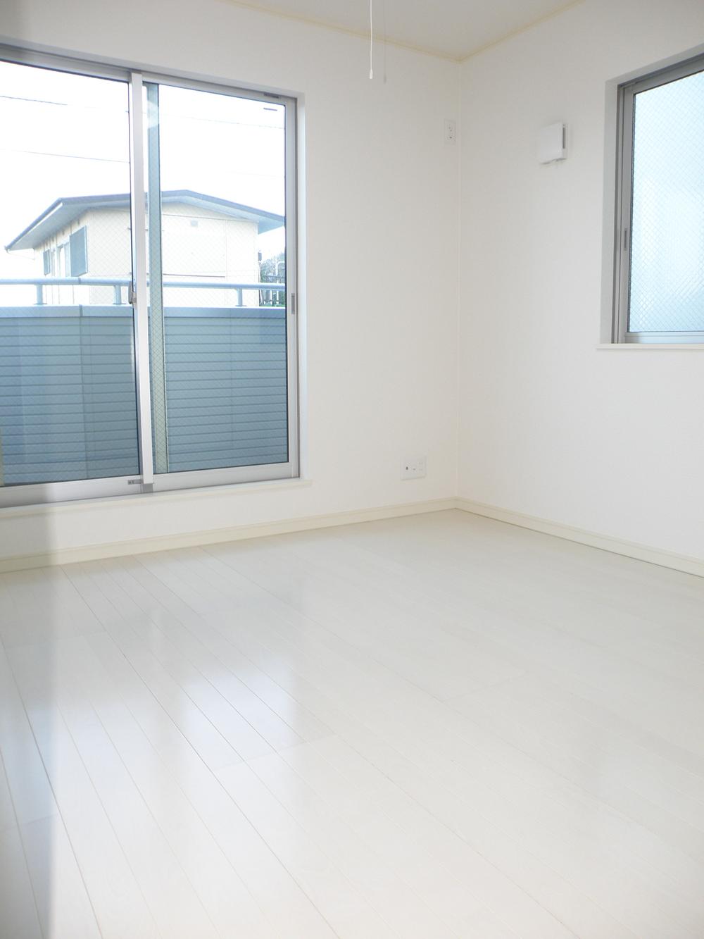 Non-living room. Indoor (11 May 2013) Shooting