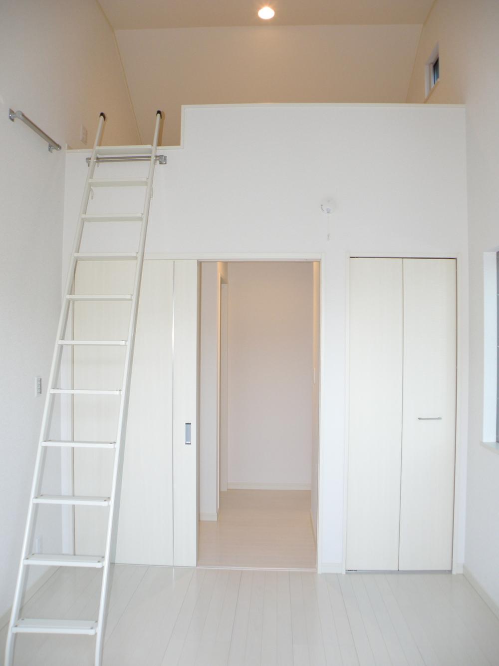 Non-living room. Indoor (11 May 2013) Shooting