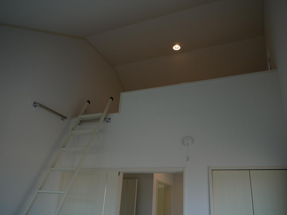 Non-living room. Indoor (11 May 2013) Shooting