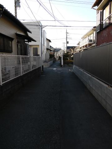 Local photos, including front road. Local (11 May 2013) Shooting