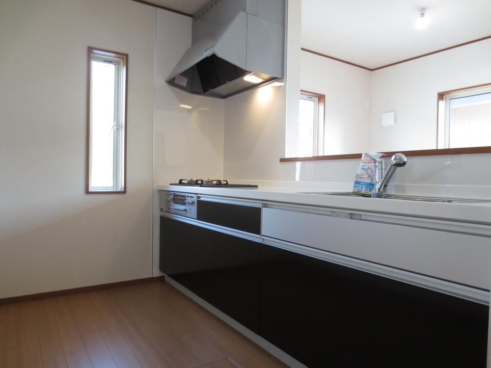 Same specifications photo (kitchen). Example of construction