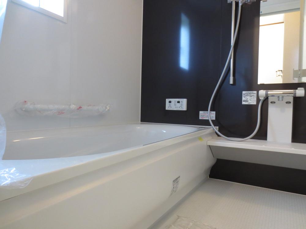 Same specifications photo (bathroom). Example of construction