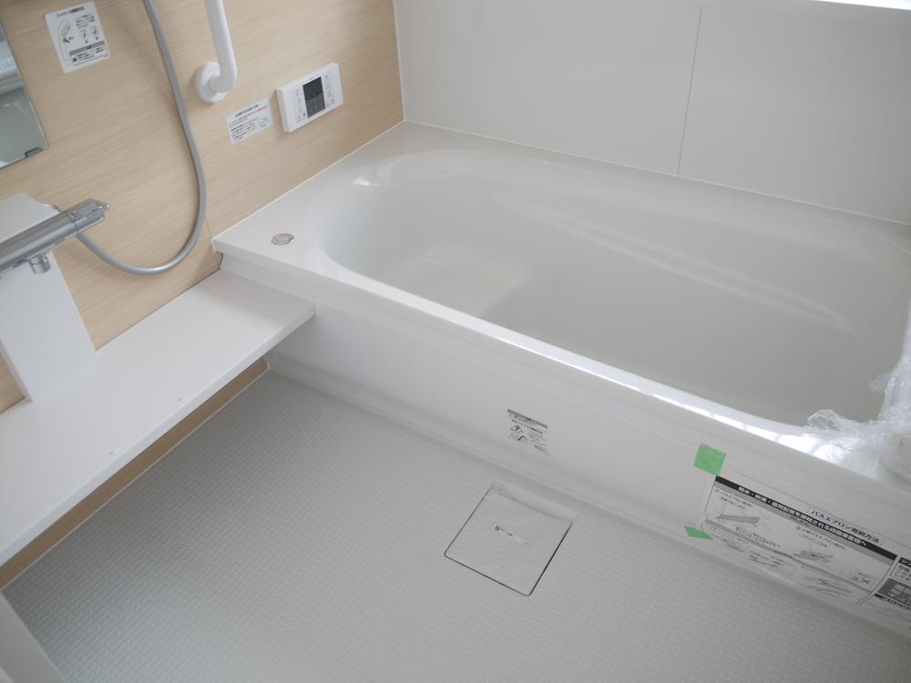 Bathroom. Building 2 (August 2013) Shooting