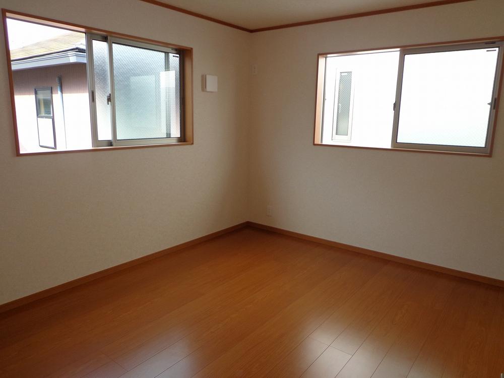 Non-living room.  [1 Building] It is the room of 2F southeast corner lot !!