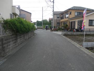 Local photos, including front road. Local (September 2013) Shooting