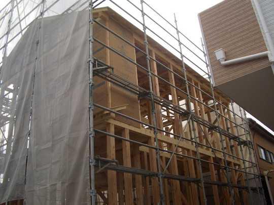 Local photos, including front road. Frontal road