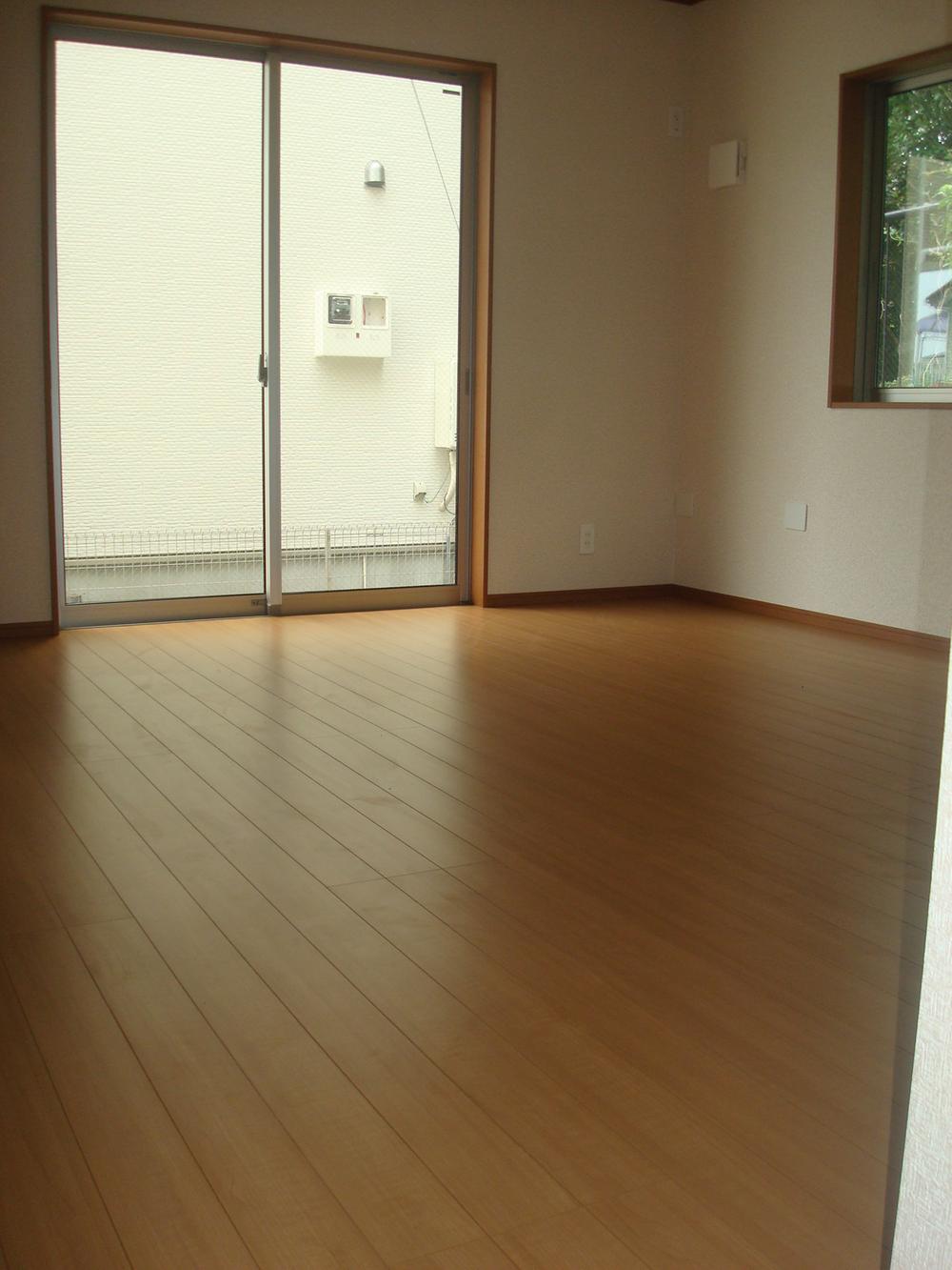 Living. Building 2 (August 2013) Shooting