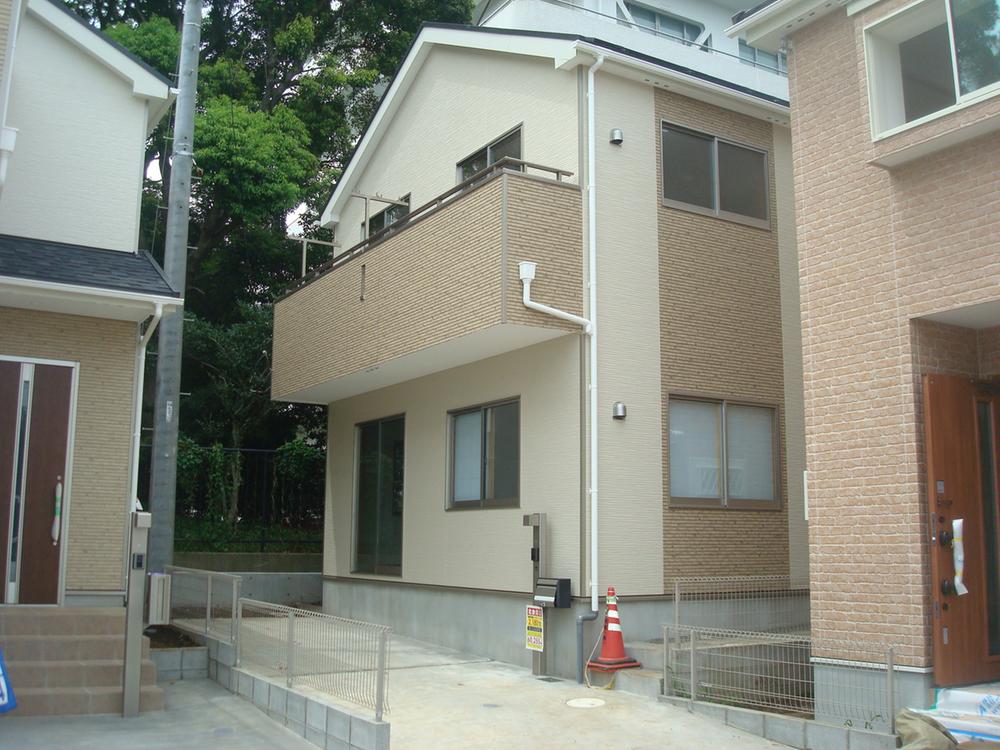 Local appearance photo. Building 2 (August 2013) Shooting