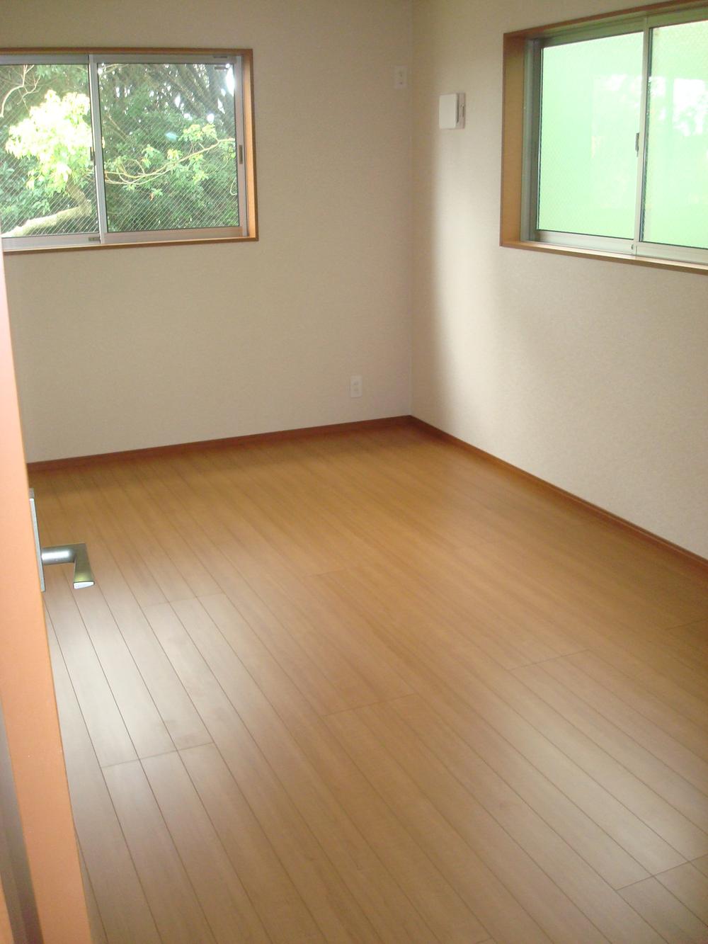 Non-living room. Room (August 2013) Shooting