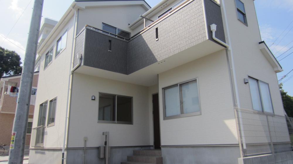 Local appearance photo. 1 Building (August 2013) Shooting