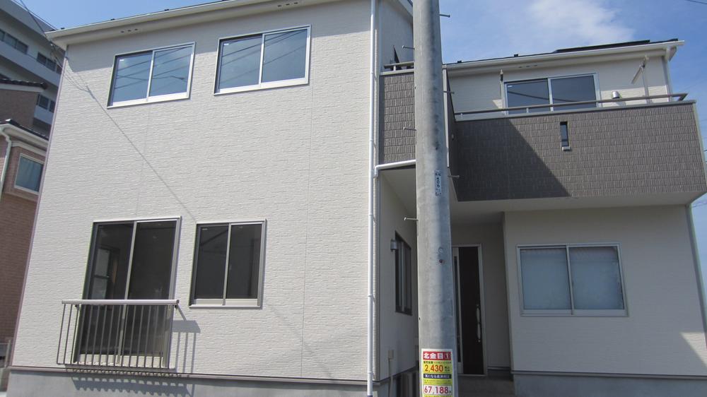 Local appearance photo. 1 Building (August 2013) Shooting