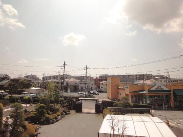 View photos from the dwelling unit