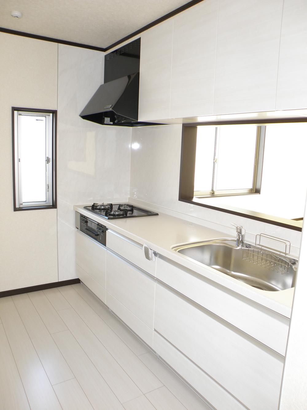 Kitchen. Indoor (10 May 2013) Shooting