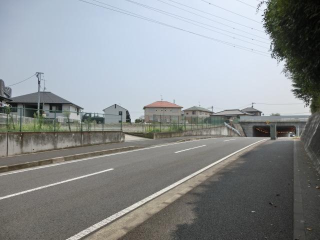 Local photos, including front road. Local (August 2013) Shooting